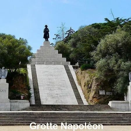 T3 - Front De - Parking - Confort