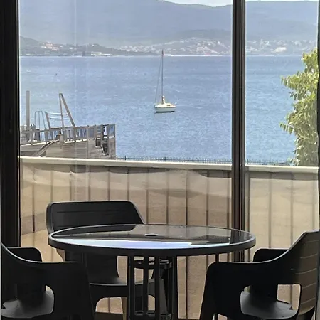Apartment T3 - Front De - Parking - Confort *
