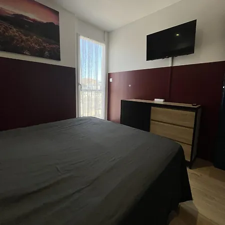 T3 - Front De - Parking - Confort Apartment